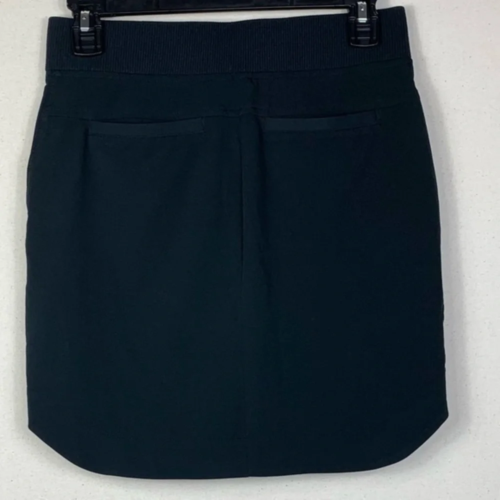 Athleta | Black Skirt
